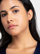 Load image into Gallery viewer, 14K Gold Hoop Earrings - Medium Hoops