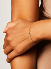 Load image into Gallery viewer, Gold Link Chain Bracelet - Uma
