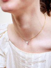 Load image into Gallery viewer, Pearl necklace - Mini Naomi