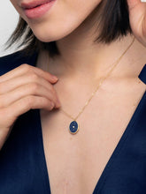 Load image into Gallery viewer, Oval locket necklace - Ciel Locket