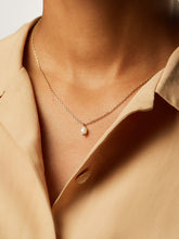 Load image into Gallery viewer, Pearl necklace - Mini Naomi