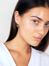 Load image into Gallery viewer, Endless Gold Hoop Earrings - Venus
