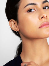 Load image into Gallery viewer, 14K Gold Hoop Earrings - Medium Hoops
