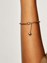 Load image into Gallery viewer, Twisted Chain Bracelet - Lisa
