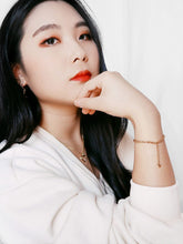 Load image into Gallery viewer, Twisted Chain Bracelet - Lisa
