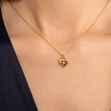 Load image into Gallery viewer, Heart locket necklace - Amour Locket
